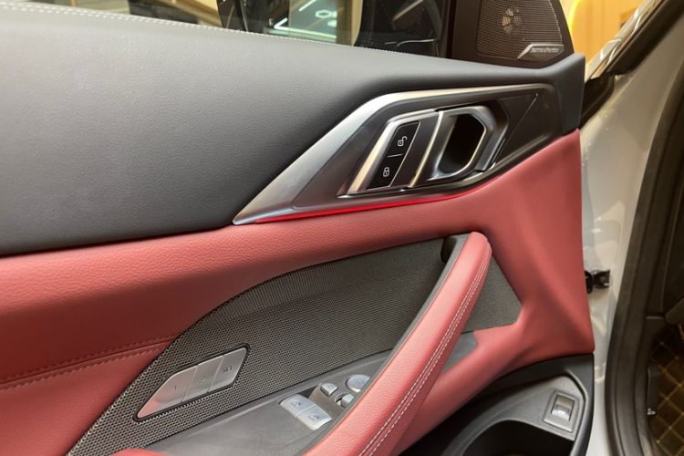 Used BMW 4 Series 2024 430i M Sport Night Edition Interior 9
