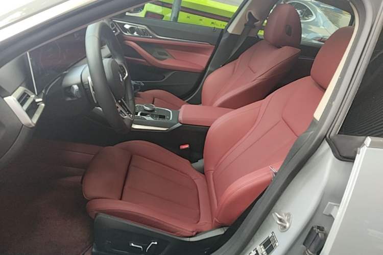 Used BMW 4 Series 2024 425i Gran Coupe M Sport Package Left Front Seat