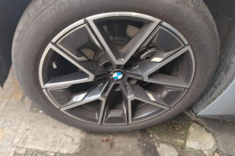 Used BMW 4 Series 2024 425i Gran Coupe M Sport Package Left Front Wheel Hub