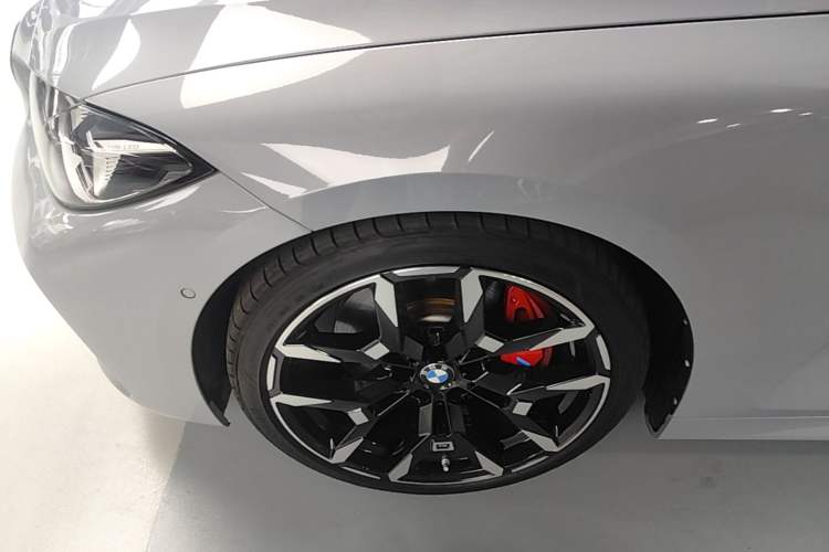 Used BMW 4 Series 2024 430i M Sport Night Edition Left Front Wheel Hub