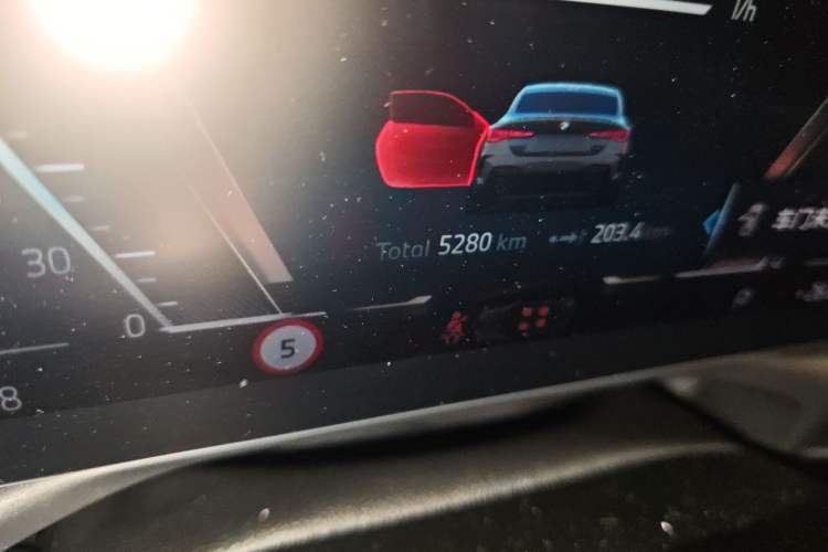 Used BMW 4 Series 2024 430i M Sport Night Edition Odometer Close Up