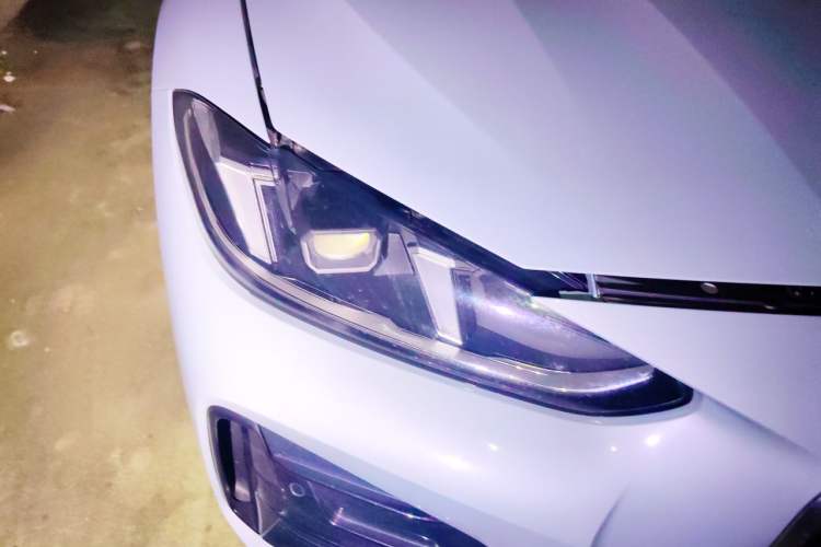 Used BMW 4 Series 2024 425i M Sport Package Right Front Headlight