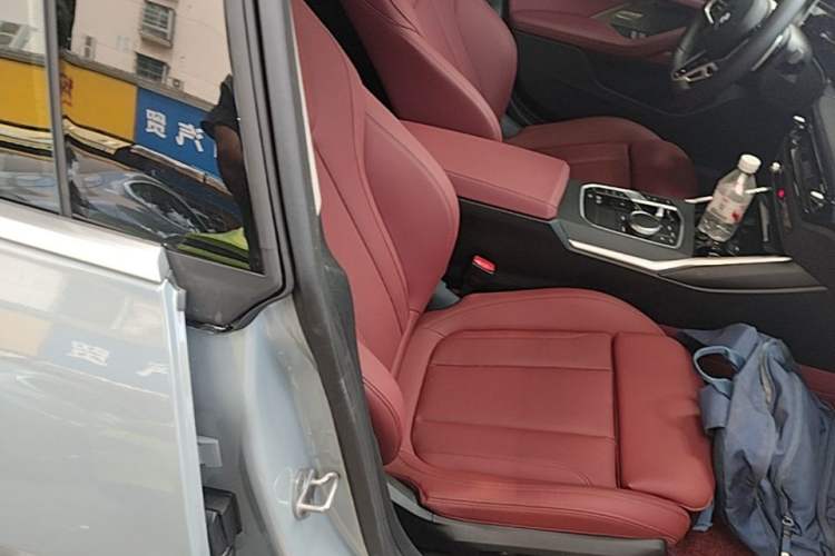 Used BMW 4 Series 2024 425i Gran Coupe M Sport Package Right Front Seat