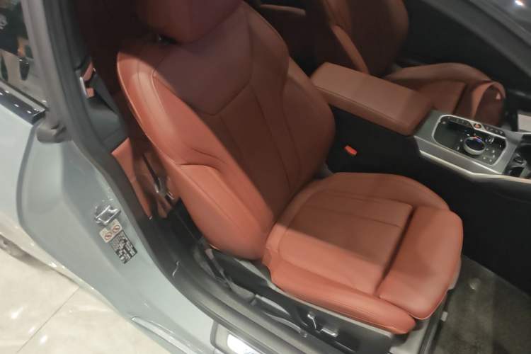 Used BMW 4 Series 2024 430i M Sport Night Edition Right Front Seat