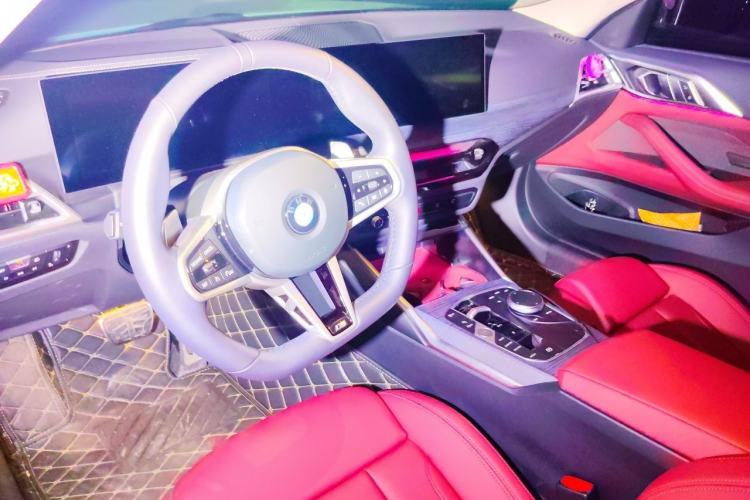 Used BMW 4 Series 2024 425i M Sport Package Steering Wheel
