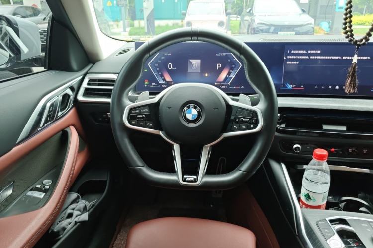 Used BMW 4 Series 2024 425i M Sport Package Steering Wheel