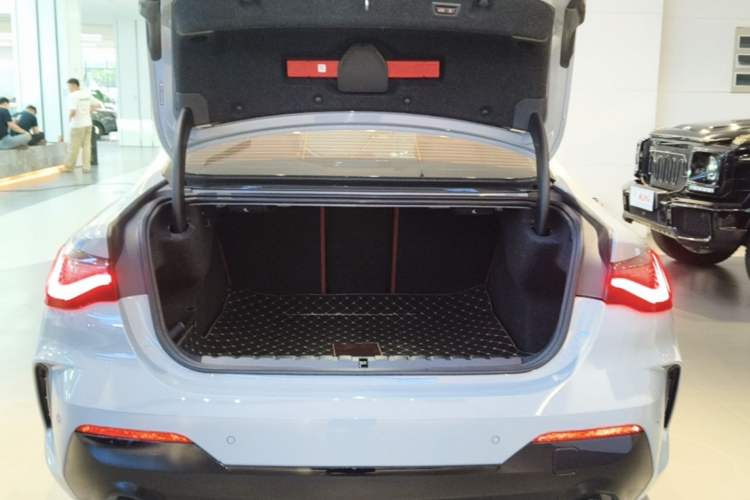 Used BMW 4 Series 2024 430i M Sport Night Edition Trunk