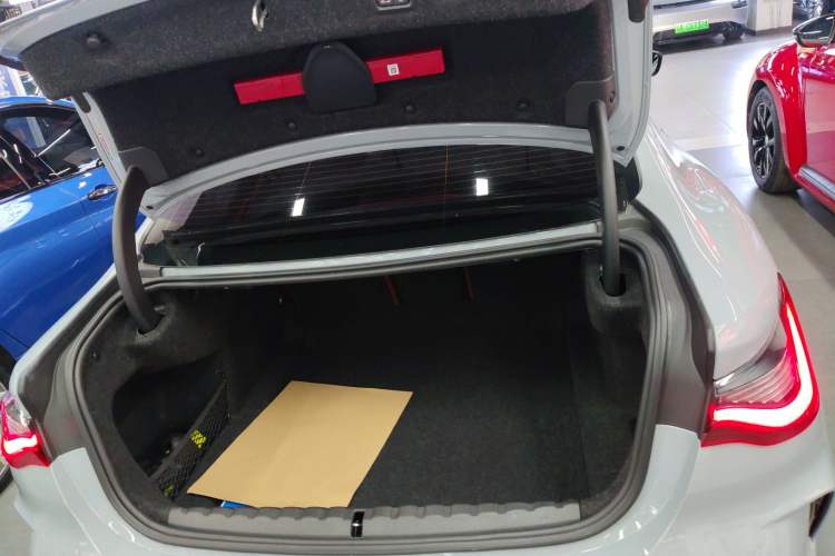 Used BMW 4 Series 2024 430i M Sport Night Edition Trunk