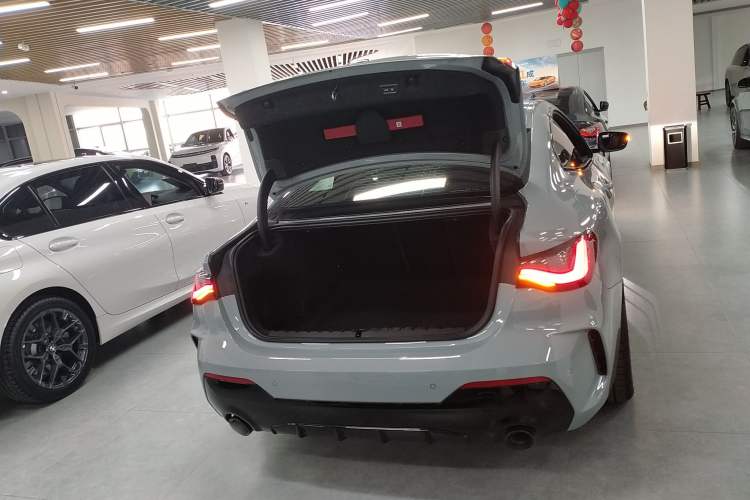 Used BMW 4 Series 2024 430i M Sport Night Edition Trunk