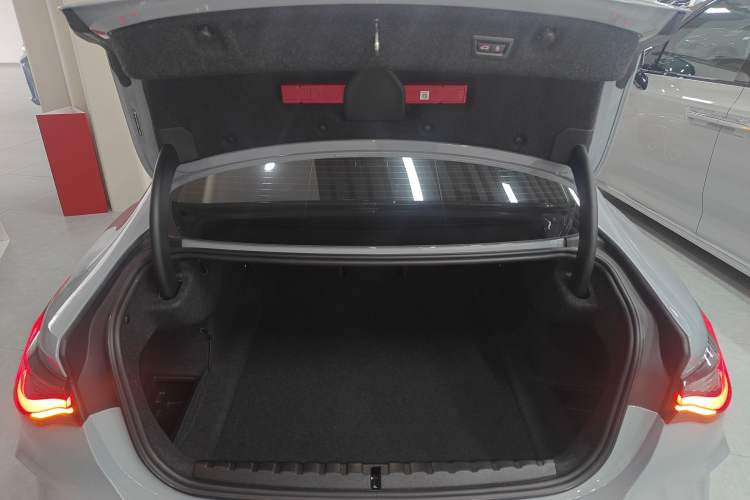 Used BMW 4 Series 2024 430i M Sport Night Edition Trunk