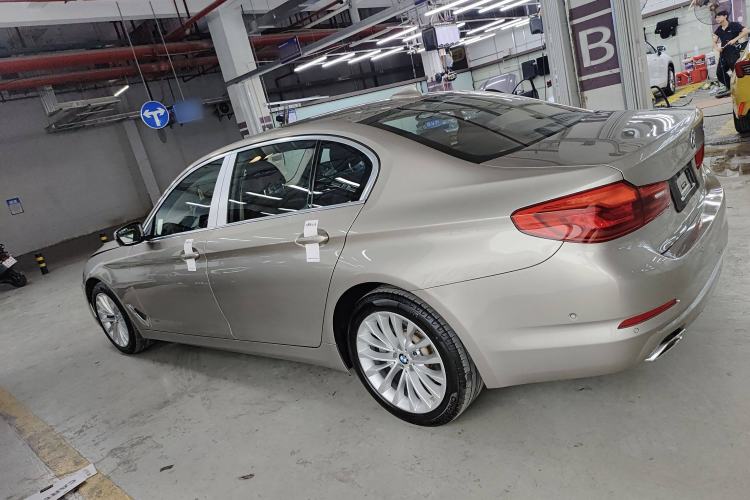 Used BMW 5 Series 2020 525Li Luxury Package Exterior 4