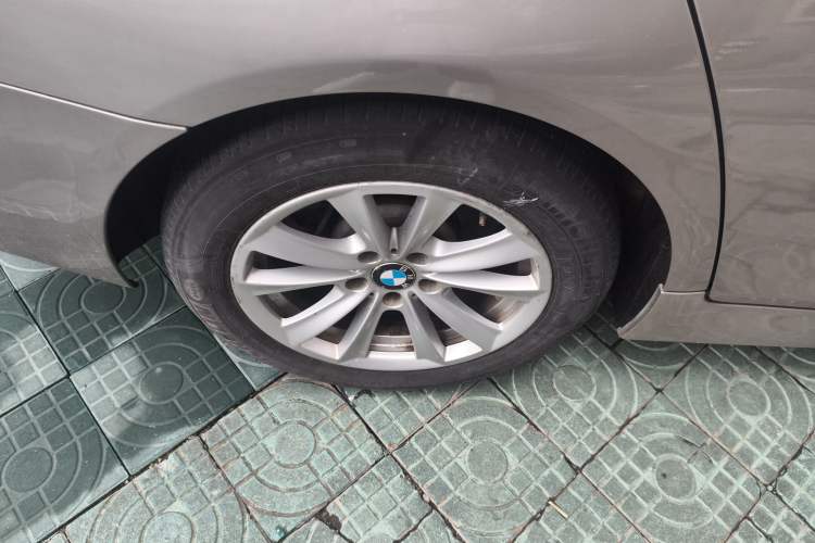 Used BMW 5 Series 2014 520i Elegant Edition Right Rear Wheel Hub