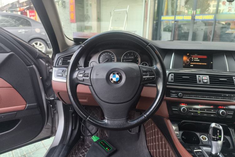 Used BMW 5 Series 2014 520i Elegant Edition Steering Wheel