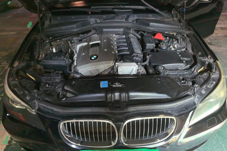 Used BMW 5 Series 2006 523Li Luxury Edition Engine Bay