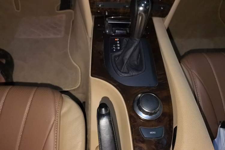 Used BMW 5 Series 2006 523Li Luxury Edition Gear Lever