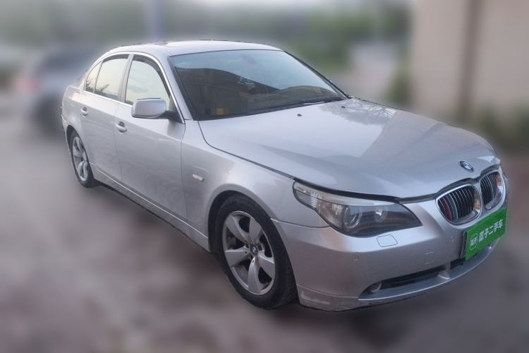 Used BMW 5 Series 2006 530i Front Right 45 Deg
