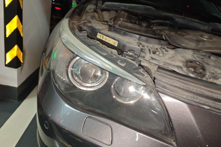 Used BMW 5 Series 2006 525Li Luxury Model Right Front Headlight