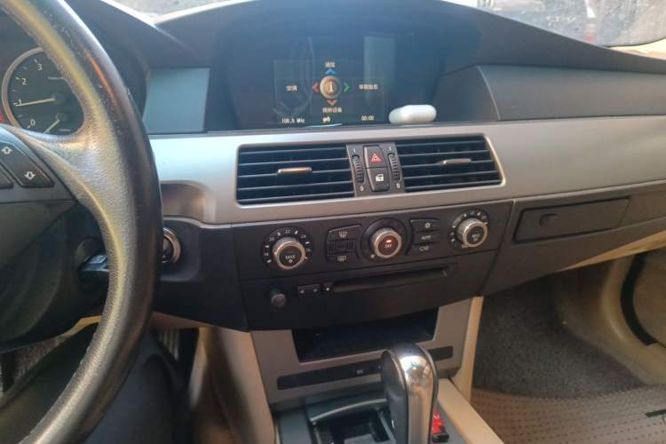 Used BMW 5 Series 2007 523Li Elegant Edition Audio And AC Panel
