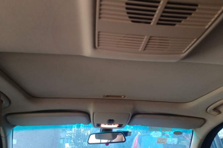 Used BMW 5 Series 2007 523Li Elegant Edition Headliner