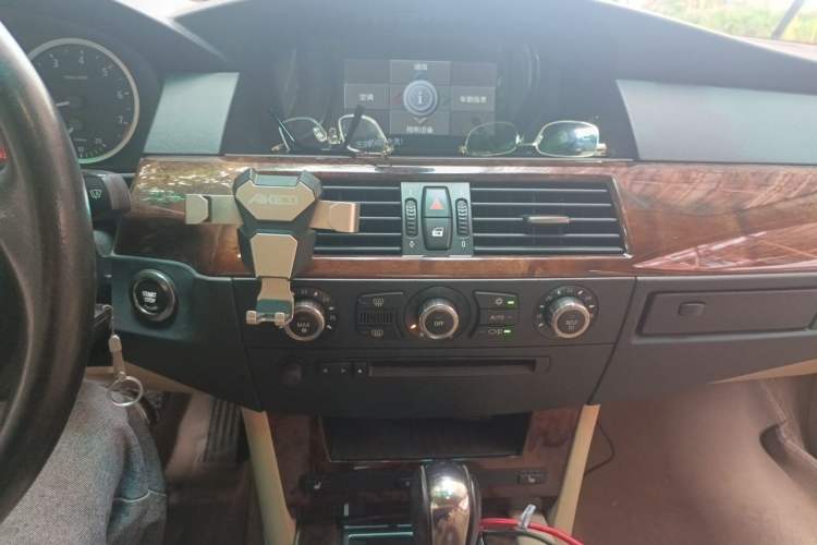 Used BMW 5 Series 2007 523Li Elegant Edition Audio And AC Panel