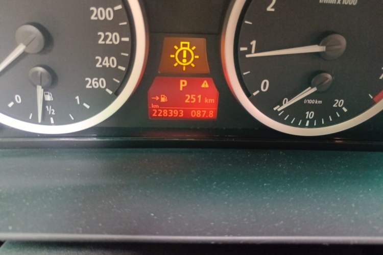 Used BMW 5 Series 2007 523Li Elegant Edition Odometer Close Up