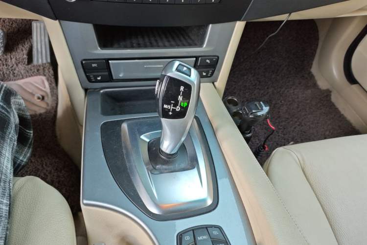 Used BMW 5 Series 2008 523Li Leading Model Gear Lever