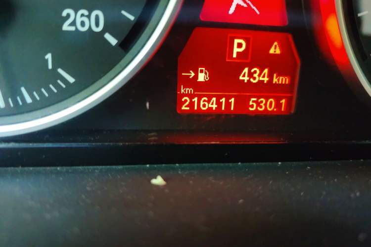Used BMW 5 Series 2008 530Li Leading Edition Odometer Close Up