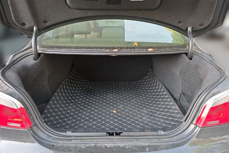 Used BMW 5 Series 2008 523Li Leading Model Trunk