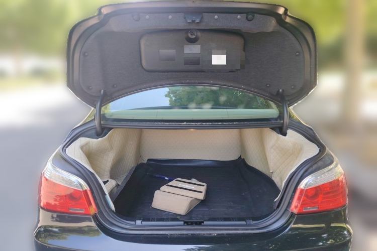 Used BMW 5 Series 2008 530Li Leading Edition Trunk