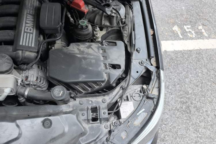 Used BMW 5 Series 2008 523Li Leading Model Engine Bay Left