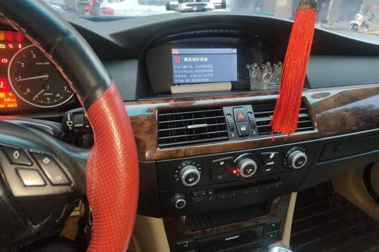 Used BMW 5 Series 2008 523Li Leading Model Audio And AC Panel