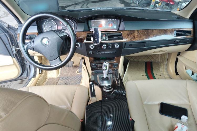 Used BMW 5 Series 2008 523Li Standard Edition Center Console