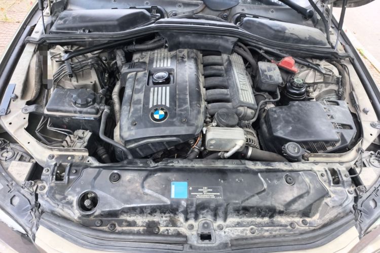 Used BMW 5 Series 2008 525Li Luxury Model Engine Bay