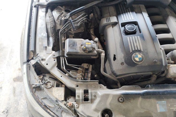 Used BMW 5 Series 2008 523Li Standard Edition Engine Bay Right