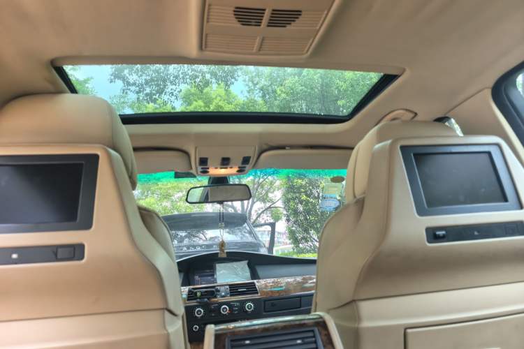 Used BMW 5 Series 2008 525Li Luxury Model Headliner