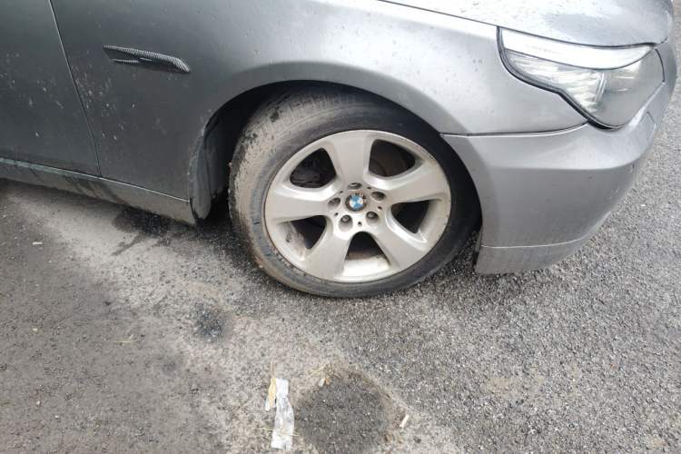 Used BMW 5 Series 2008 523Li Standard Edition Right Front Wheel Hub
