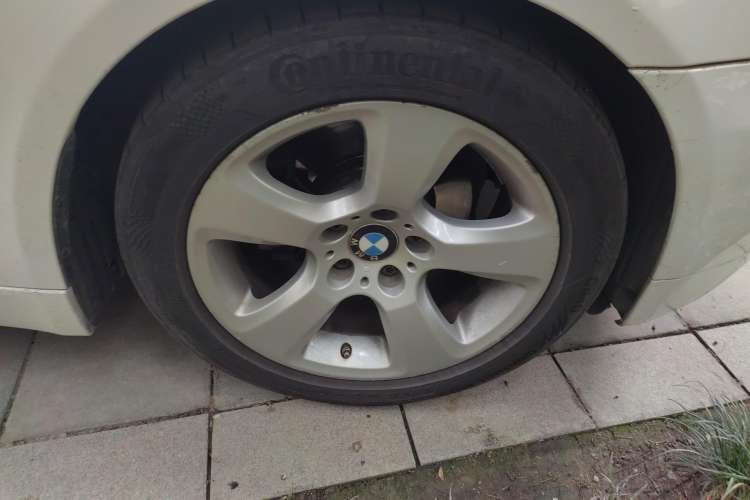 Used BMW 5 Series 2008 523Li Elegant Edition Left Front Wheel Hub