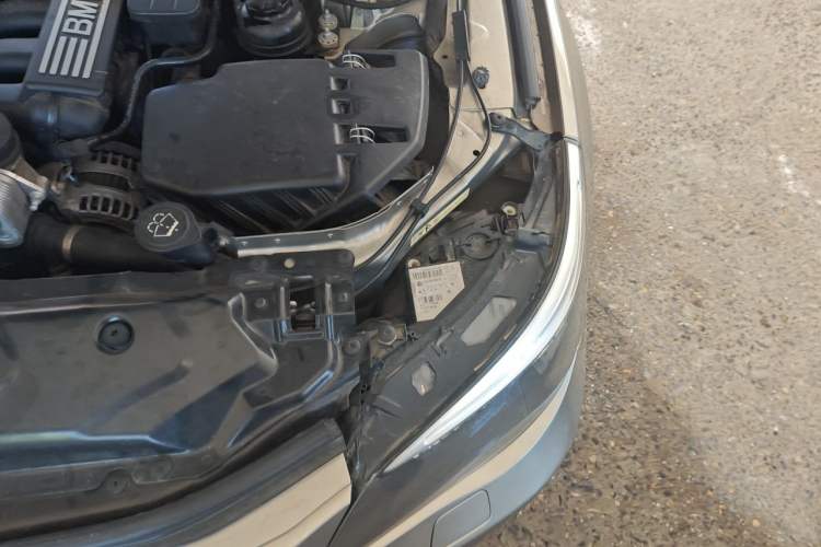 Used BMW 5 Series 2008 523Li Leading Model Engine Bay Left