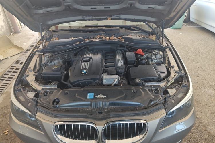 Used BMW 5 Series 2008 523Li Leading Model Engine Bay