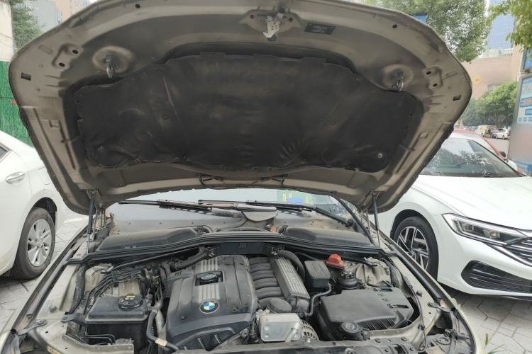 Used BMW 5 Series 2008 523Li Elegant Edition Engine Bay