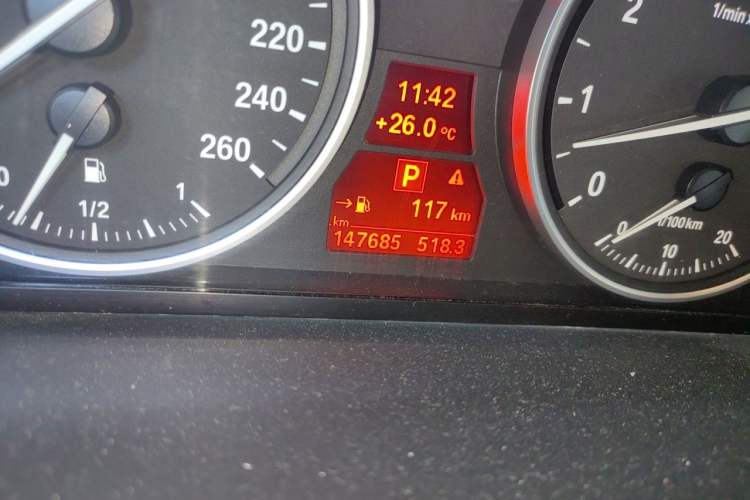 Used BMW 5 Series 2008 525Li Elegant Edition Odometer Close Up