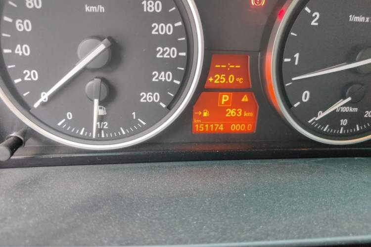 Used BMW 5 Series 2008 523Li Elegant Edition Odometer Close Up
