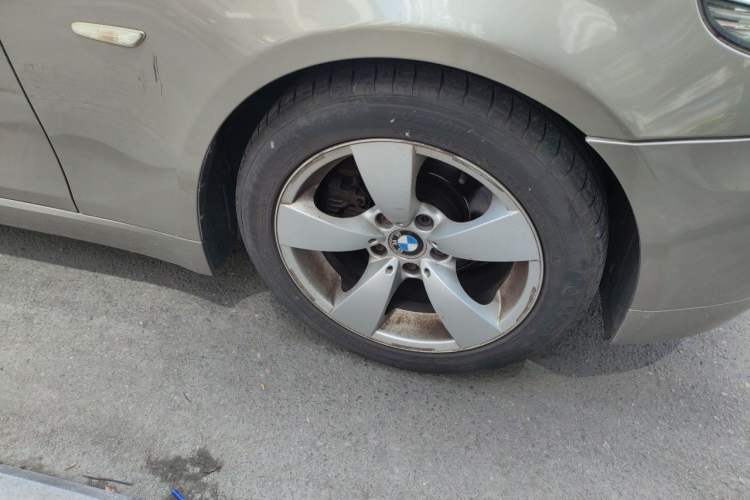 Used BMW 5 Series 2008 525Li Elegant Edition Right Front Wheel Hub
