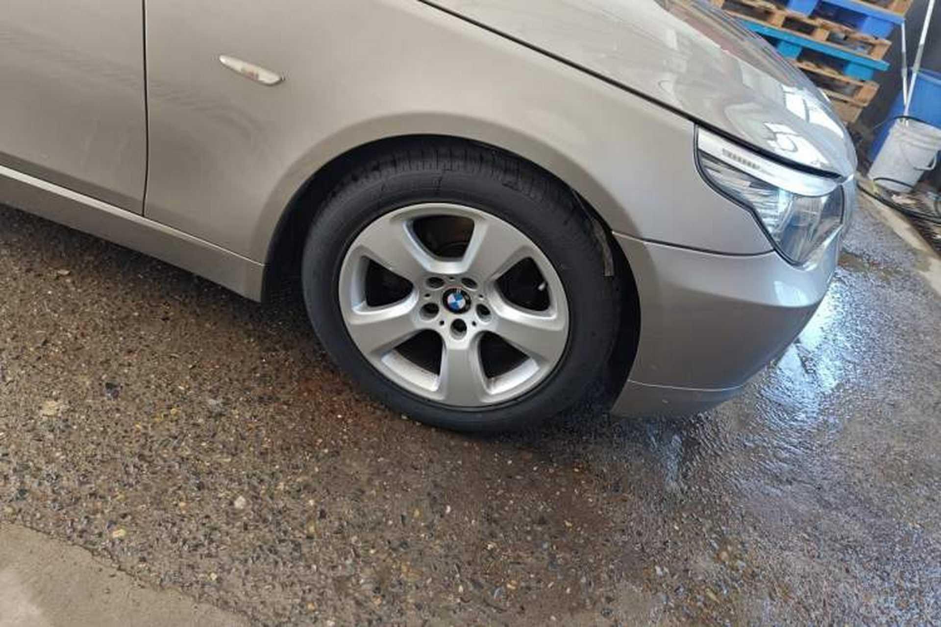 Used BMW 5 Series 2008 523Li Leading Model Right Front Wheel Hub