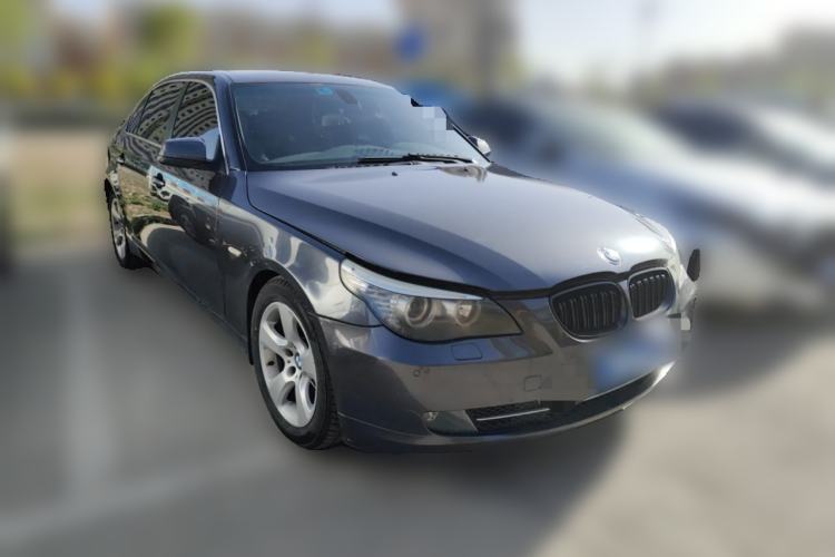 Used BMW 5 Series 2009 520Li Leading Model Front Right 45 Deg