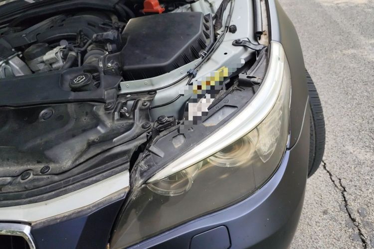 Used BMW 5 Series 2009 520Li Leading Model Engine Bay Left