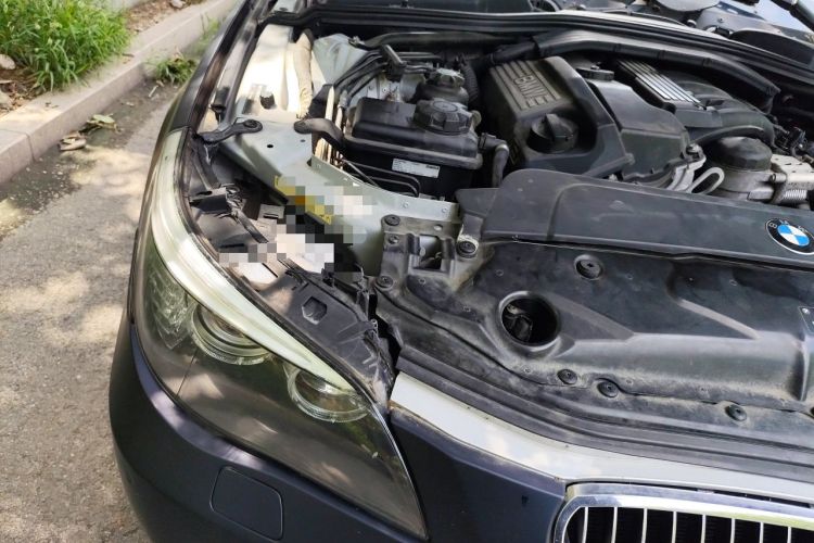 Used BMW 5 Series 2009 520Li Leading Model Engine Bay Right