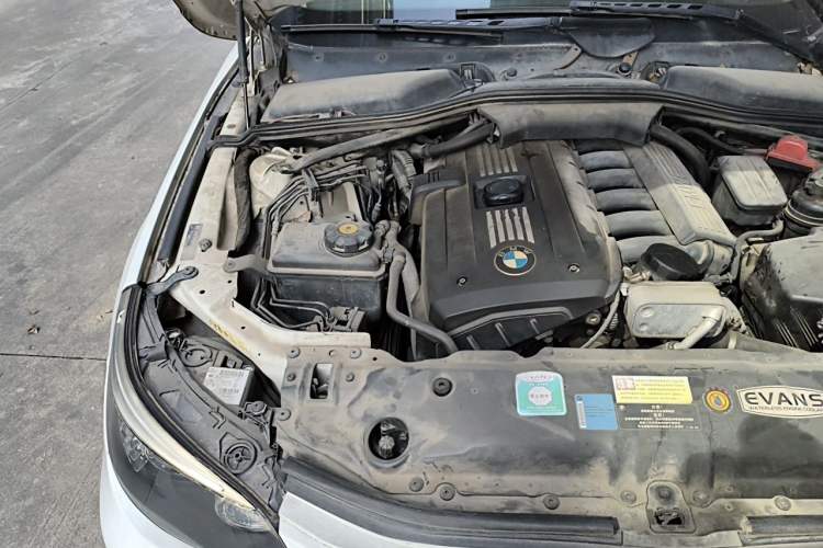 Used BMW 5 Series 2009 523Li Luxury Model Engine Bay Right