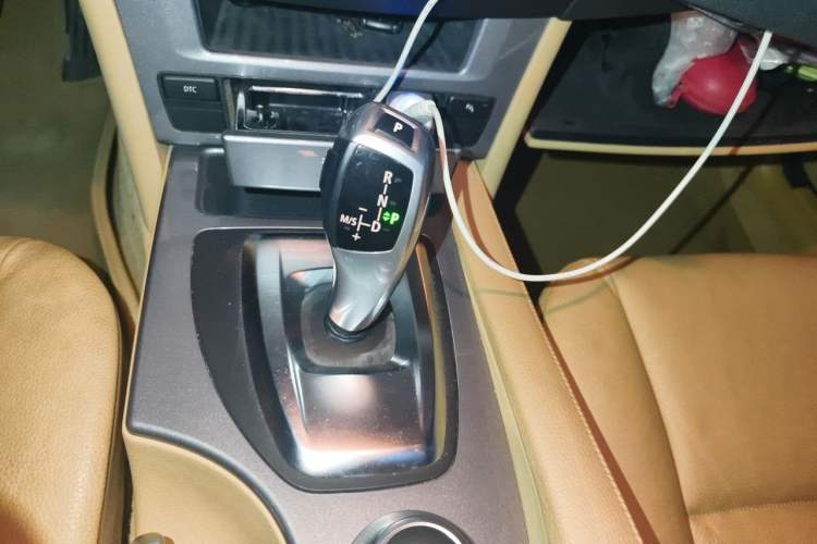 Used BMW 5 Series 2009 523Li Standard Model Gear Lever