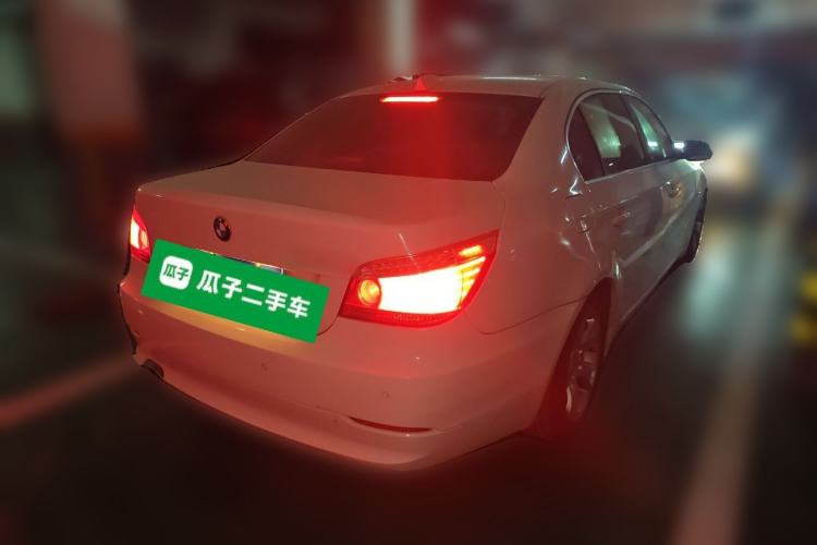 Used BMW 5 Series 2009 520Li Leading Model Rear Right 45 Deg